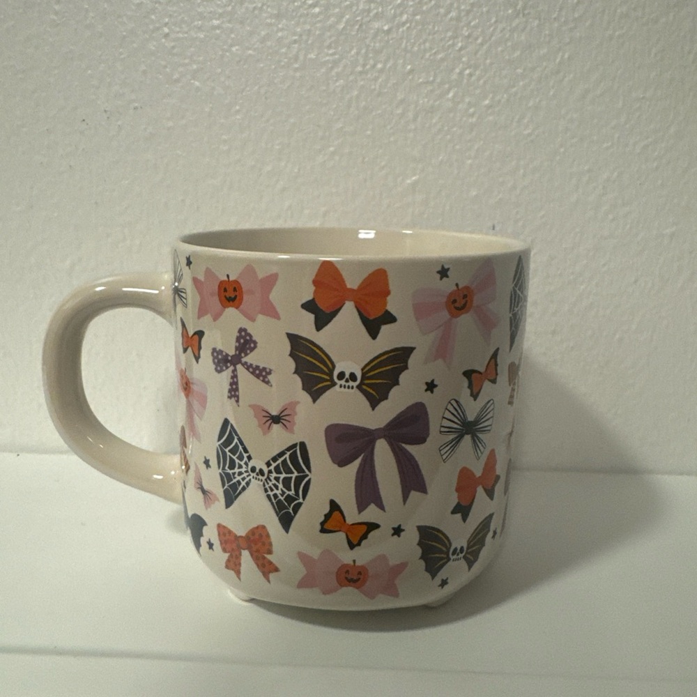 Source Unknown Halloween Bows and Bats Mug